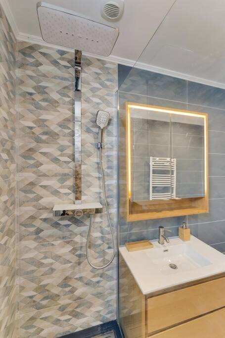 Duplex Moderne Cosy - Proche Porte D'Italie - Parking Le Kremlin-Bicêtre Eksteriør billede